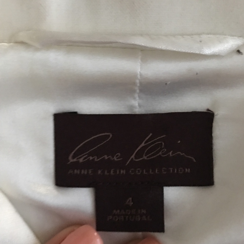 White designer vest - Picture 5 of 7